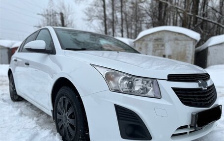 Chevrolet Cruze II, 2014 год, 790 000 рублей, 3 фотография