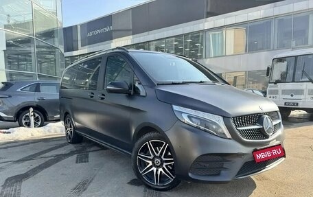Mercedes-Benz V-Класс, 2022 год, 7 150 000 рублей, 1 фотография