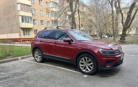 Volkswagen Tiguan II, 2020 год, 3 000 000 рублей, 1 фотография