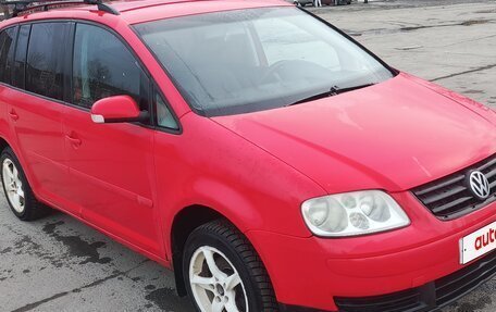 Volkswagen Touran III, 2004 год, 360 000 рублей, 2 фотография