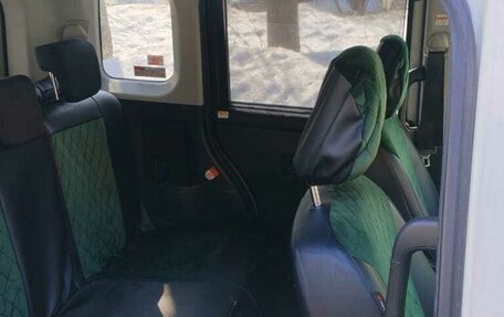 Toyota Roomy I, 2018 год, 950 000 рублей, 2 фотография