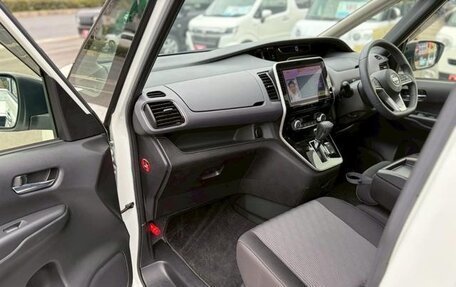 Nissan Serena IV, 2022 год, 1 630 000 рублей, 37 фотография