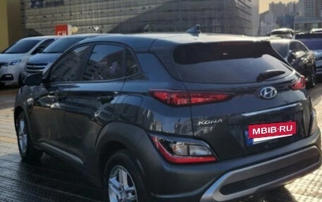 Hyundai Kona I, 2022 год, 1 670 000 рублей, 3 фотография