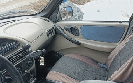 Chevrolet Niva I рестайлинг, 2005 год, 200 000 рублей, 4 фотография