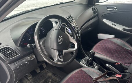 Hyundai Solaris II рестайлинг, 2011 год, 680 000 рублей, 7 фотография