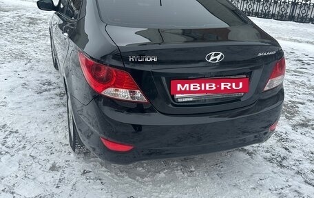 Hyundai Solaris II рестайлинг, 2011 год, 680 000 рублей, 5 фотография