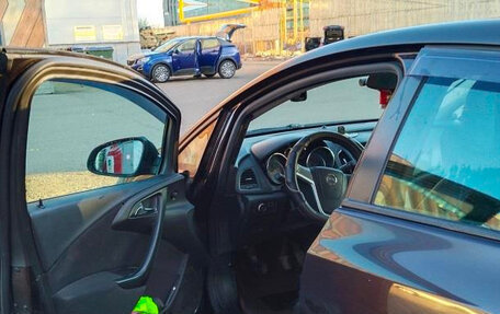 Opel Astra J, 2014 год, 500 000 рублей, 2 фотография