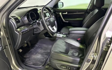 KIA Sorento II рестайлинг, 2010 год, 1 300 000 рублей, 12 фотография