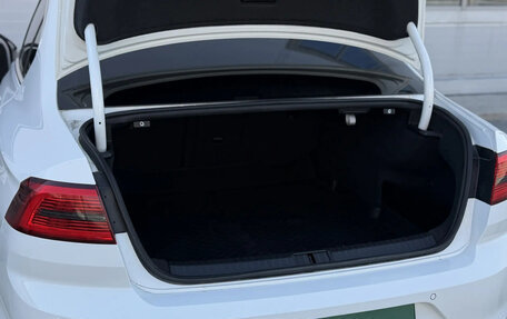 Volkswagen Passat B8 рестайлинг, 2019 год, 2 600 000 рублей, 10 фотография