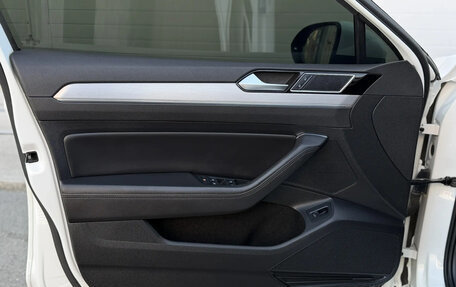 Volkswagen Passat B8 рестайлинг, 2019 год, 2 600 000 рублей, 11 фотография