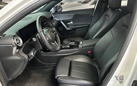 Mercedes-Benz A-Класс, 2023 год, 1 690 333 рублей, 8 фотография