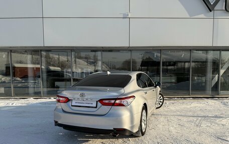 Toyota Camry, 2020 год, 2 970 000 рублей, 5 фотография