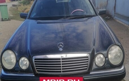 Mercedes-Benz E-Класс, 1997 год, 450 000 рублей, 11 фотография