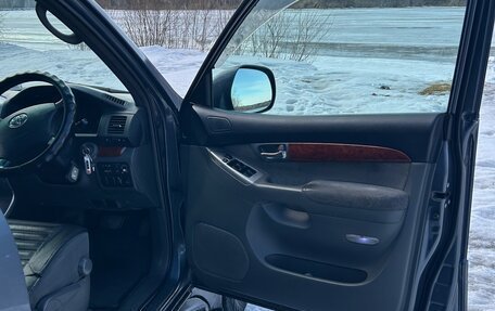 Toyota Land Cruiser Prado 120 рестайлинг, 2005 год, 2 500 000 рублей, 8 фотография