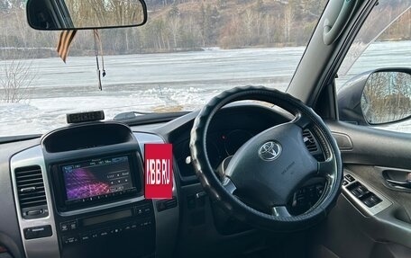 Toyota Land Cruiser Prado 120 рестайлинг, 2005 год, 2 500 000 рублей, 9 фотография