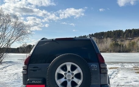 Toyota Land Cruiser Prado 120 рестайлинг, 2005 год, 2 500 000 рублей, 12 фотография