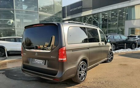 Mercedes-Benz V-Класс, 2022 год, 7 150 000 рублей, 5 фотография