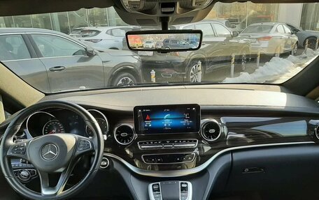 Mercedes-Benz V-Класс, 2022 год, 7 150 000 рублей, 7 фотография