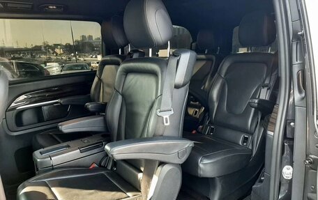 Mercedes-Benz V-Класс, 2022 год, 7 150 000 рублей, 15 фотография