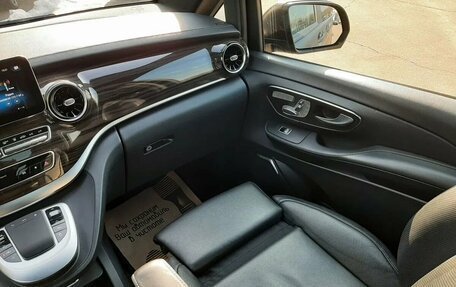 Mercedes-Benz V-Класс, 2022 год, 7 150 000 рублей, 13 фотография