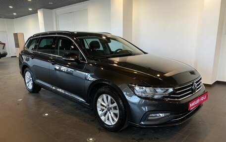 Volkswagen Passat B8 рестайлинг, 2023 год, 2 890 000 рублей, 1 фотография