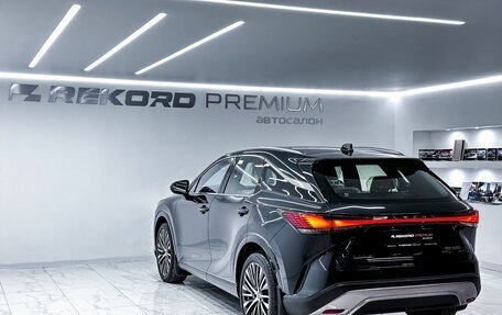 Lexus RX IV рестайлинг, 2024 год, 8 999 000 рублей, 30 фотография