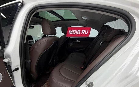 BMW 1 серия, 2023 год, 1 740 000 рублей, 11 фотография