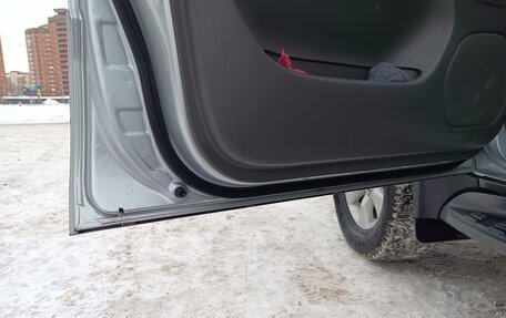 Toyota Land Cruiser Prado 120 рестайлинг, 2003 год, 1 800 000 рублей, 14 фотография