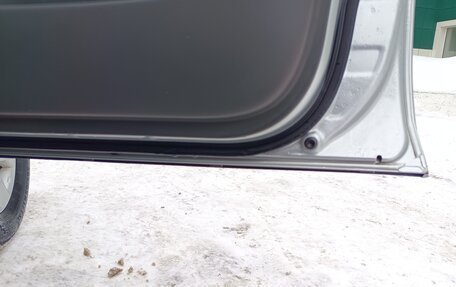 Toyota Land Cruiser Prado 120 рестайлинг, 2003 год, 1 800 000 рублей, 18 фотография