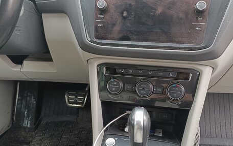 Volkswagen Tiguan II, 2020 год, 3 000 000 рублей, 10 фотография