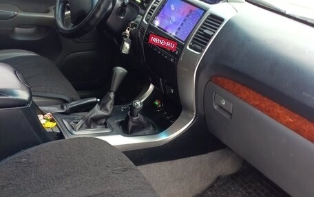 Toyota Land Cruiser Prado 120 рестайлинг, 2003 год, 1 800 000 рублей, 20 фотография