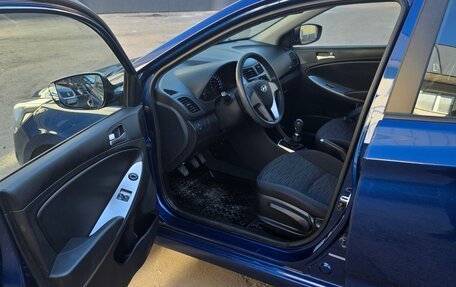 Hyundai Solaris II рестайлинг, 2015 год, 1 050 000 рублей, 13 фотография