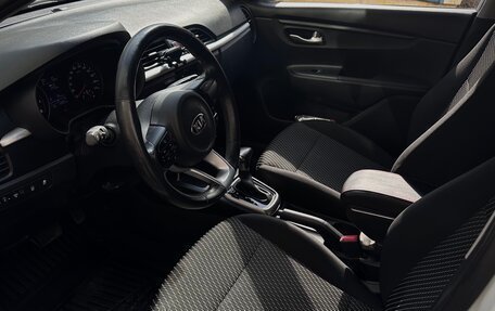 KIA Rio IV, 2018 год, 2 050 000 рублей, 10 фотография