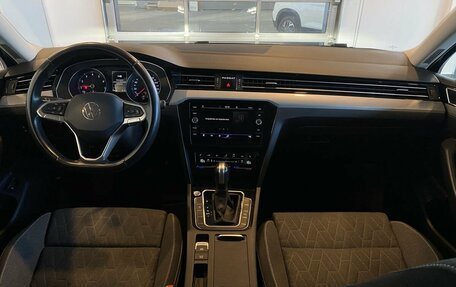 Volkswagen Passat B8 рестайлинг, 2023 год, 2 890 000 рублей, 9 фотография