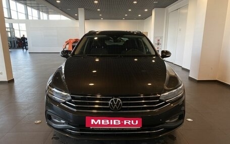 Volkswagen Passat B8 рестайлинг, 2023 год, 2 890 000 рублей, 8 фотография