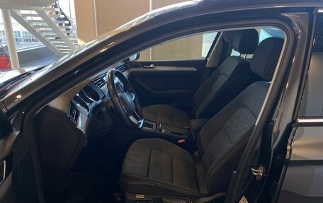 Volkswagen Passat B8 рестайлинг, 2023 год, 2 890 000 рублей, 16 фотография