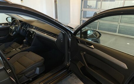 Volkswagen Passat B8 рестайлинг, 2023 год, 2 890 000 рублей, 27 фотография