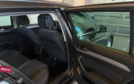 Volkswagen Passat B8 рестайлинг, 2023 год, 2 890 000 рублей, 26 фотография