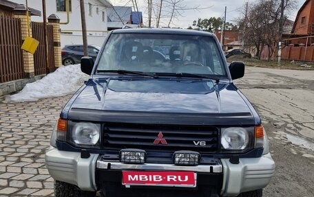 Mitsubishi Pajero III рестайлинг, 1995 год, 820 000 рублей, 1 фотография