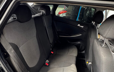 Hyundai Solaris II рестайлинг, 2011 год, 700 000 рублей, 5 фотография