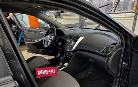 Hyundai Solaris II рестайлинг, 2011 год, 700 000 рублей, 8 фотография