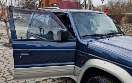 Mitsubishi Pajero III рестайлинг, 1995 год, 820 000 рублей, 14 фотография