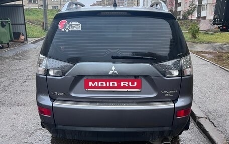 Mitsubishi Outlander III рестайлинг 3, 2008 год, 830 000 рублей, 4 фотография