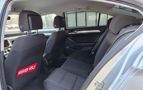 Volkswagen Passat B8 рестайлинг, 2019 год, 2 499 000 рублей, 15 фотография