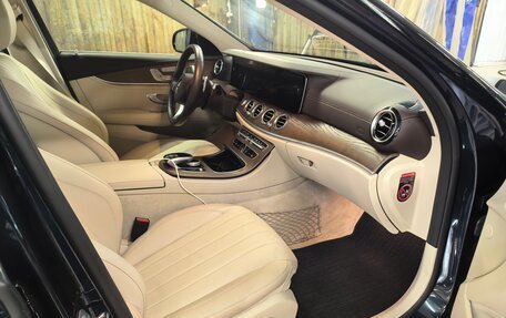 Mercedes-Benz E-Класс, 2017 год, 4 100 000 рублей, 7 фотография