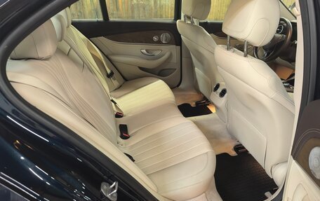 Mercedes-Benz E-Класс, 2017 год, 4 100 000 рублей, 6 фотография