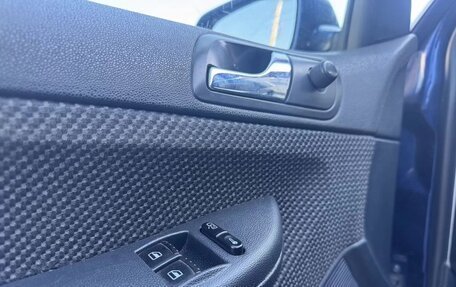 Skoda Fabia I, 2005 год, 375 000 рублей, 10 фотография