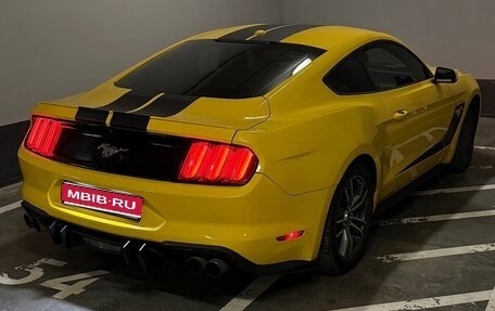 Ford Mustang VI рестайлинг, 2017 год, 1 499 999 рублей, 1 фотография
