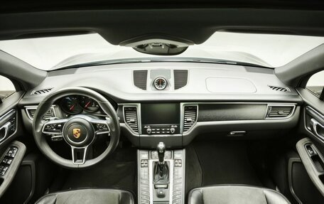 Porsche Macan I рестайлинг, 2016 год, 2 990 000 рублей, 20 фотография