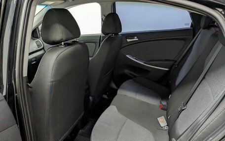 Hyundai Solaris II рестайлинг, 2013 год, 900 000 рублей, 5 фотография